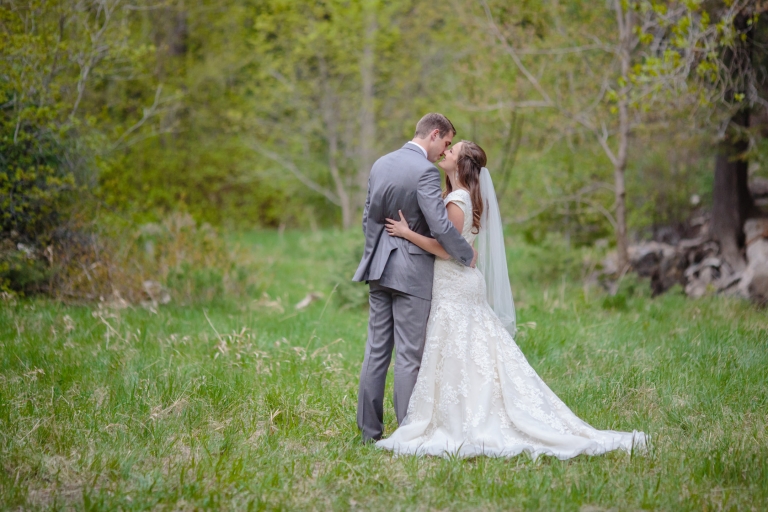 EK-Studios-Utah-Wedding-Photographers-Mountain-bridals-utah007-Blog(pp_w768_h512)