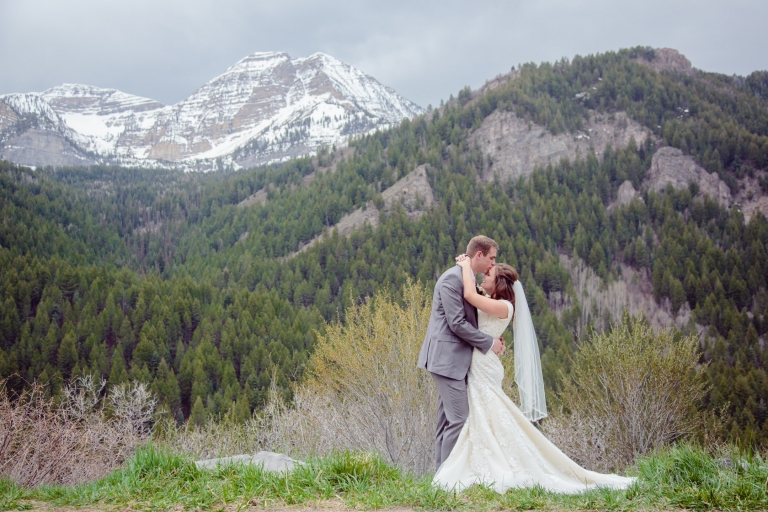 EK-Studios-Utah-Wedding-Photographers-Mountain-bridals-utah011-Blog(pp_w768_h512)