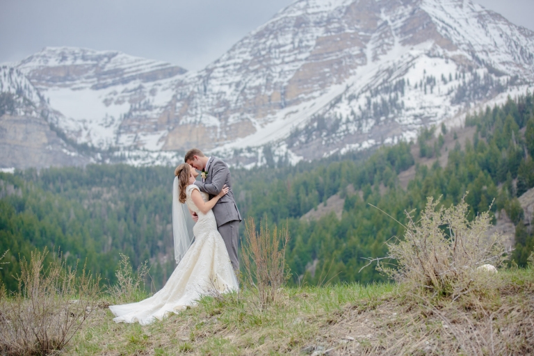 EK-Studios-Utah-Wedding-Photographers-Mountain-bridals-utah016-Blog(pp_w768_h512)