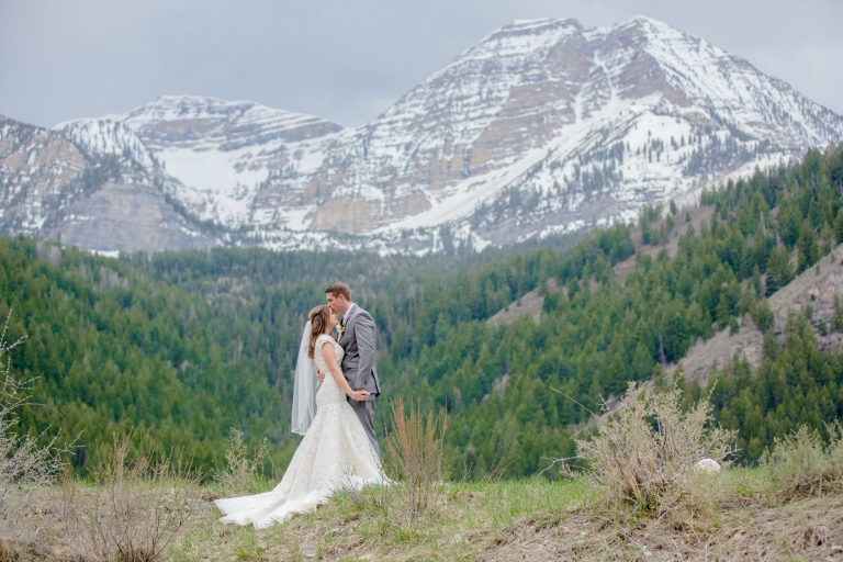 EK-Studios-Utah-Wedding-Photographers-Mountain-bridals-utah022-Blog(pp_w768_h512)