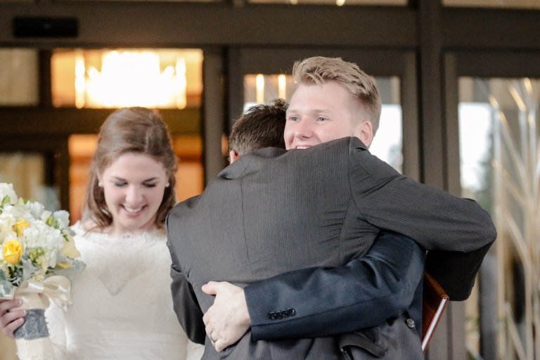EK-Studios-Utah-Wedding-Photographers-Seattle-Temple-wedding-lds010-Blog(pp_w768_h512)