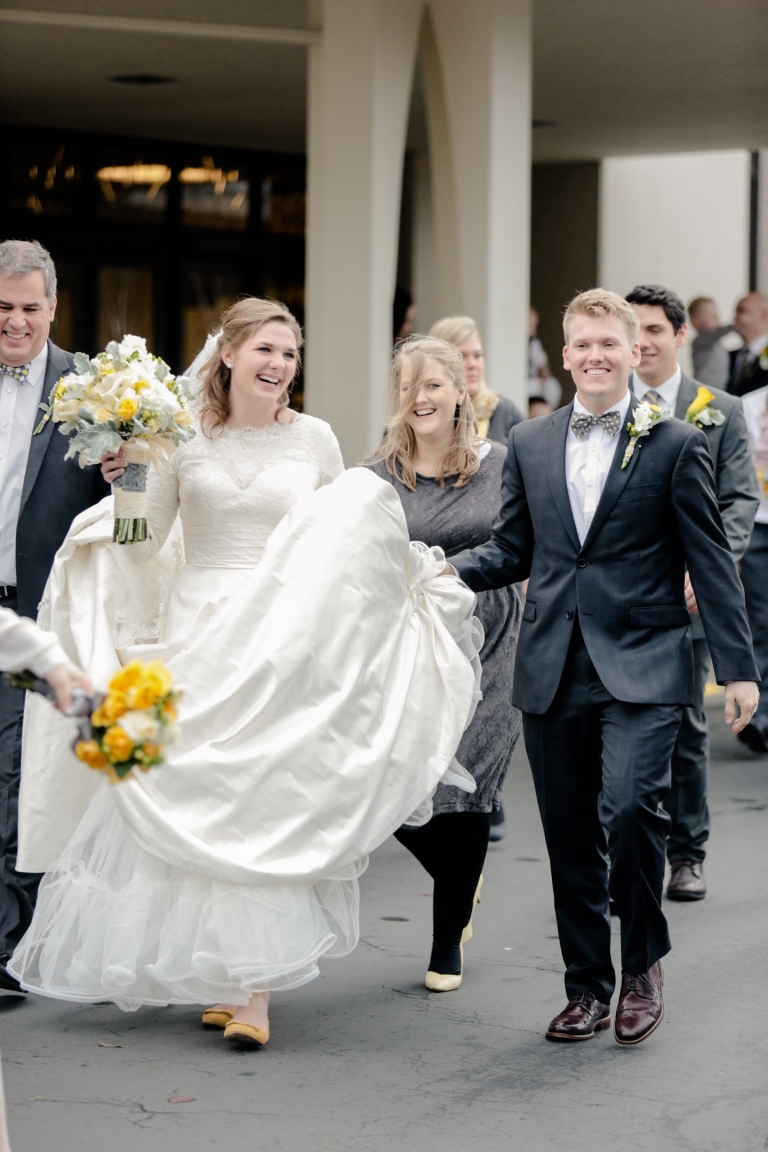 EK-Studios-Utah-Wedding-Photographers-Seattle-Temple-wedding-lds011-Blog(pp_w768_h1152)