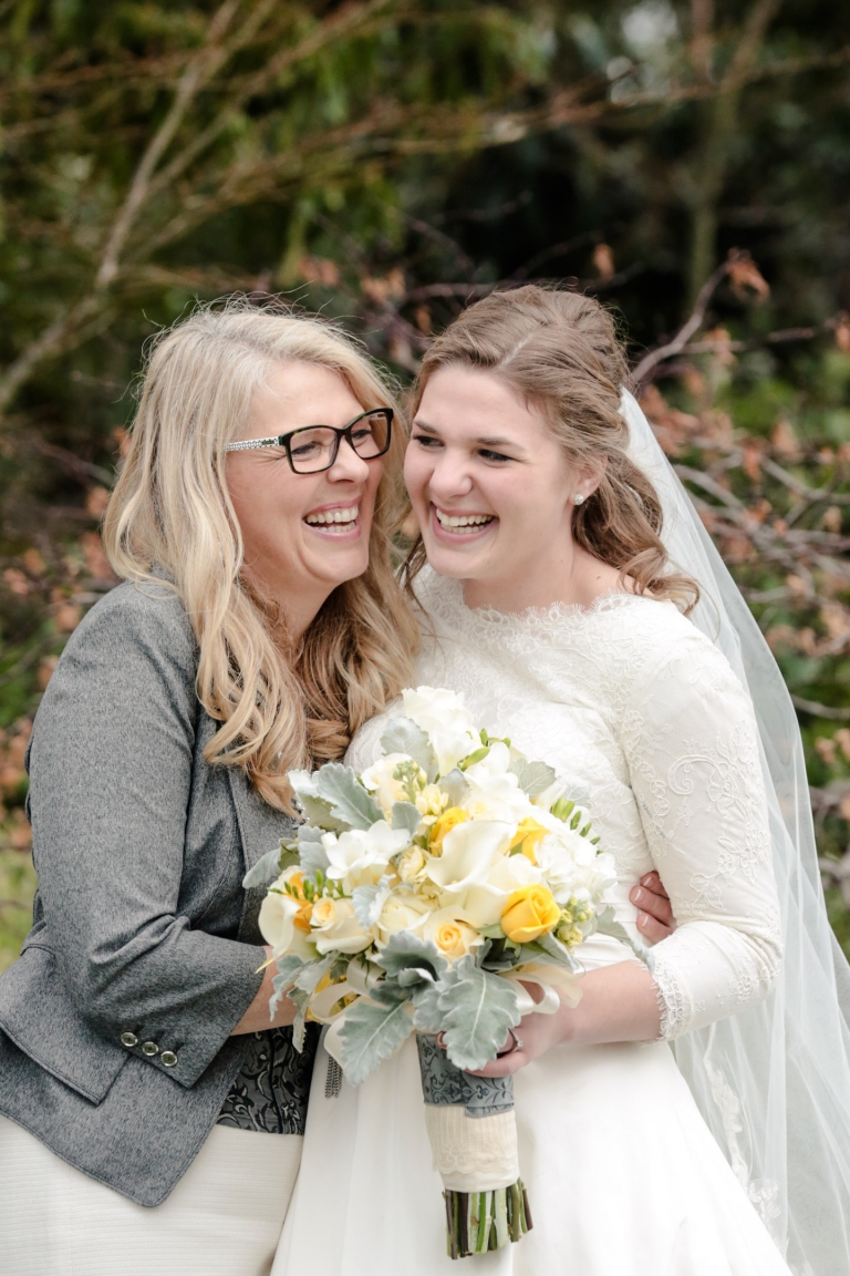 EK-Studios-Utah-Wedding-Photographers-Seattle-Temple-wedding-lds014-Blog(pp_w768_h1152)