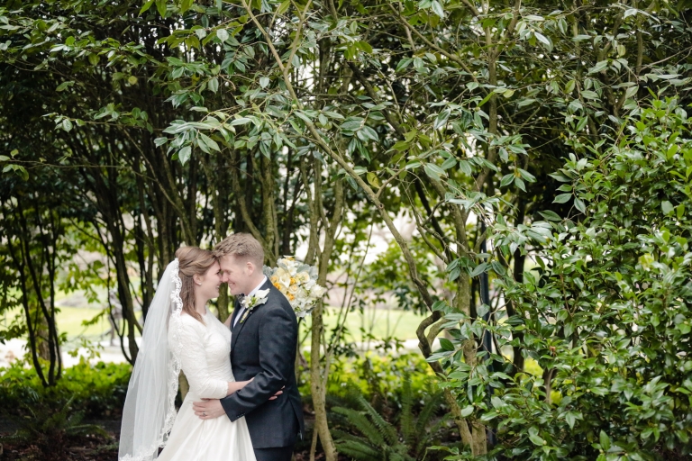 EK-Studios-Utah-Wedding-Photographers-Seattle-Temple-wedding-lds018-Blog(pp_w768_h512)