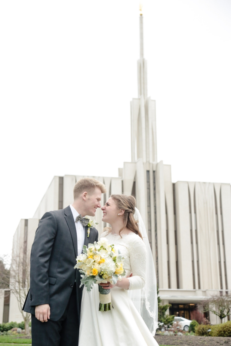 EK-Studios-Utah-Wedding-Photographers-Seattle-Temple-wedding-lds021-Blog(pp_w768_h1152)