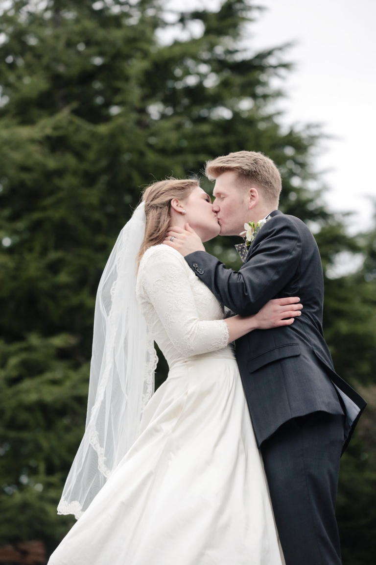 EK-Studios-Utah-Wedding-Photographers-Seattle-Temple-wedding-lds027-Blog(pp_w768_h1152)