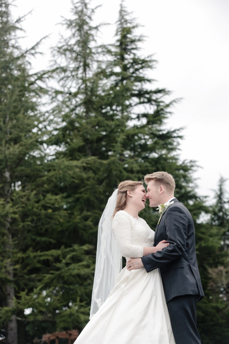 EK-Studios-Utah-Wedding-Photographers-Seattle-Temple-wedding-lds029-Blog(pp_w768_h1152)