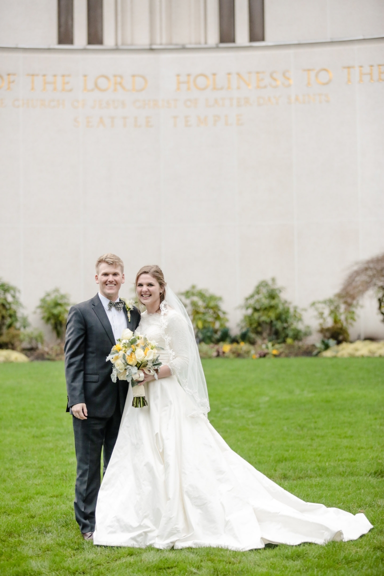 EK-Studios-Utah-Wedding-Photographers-Seattle-Temple-wedding-lds033-Blog(pp_w768_h1152)