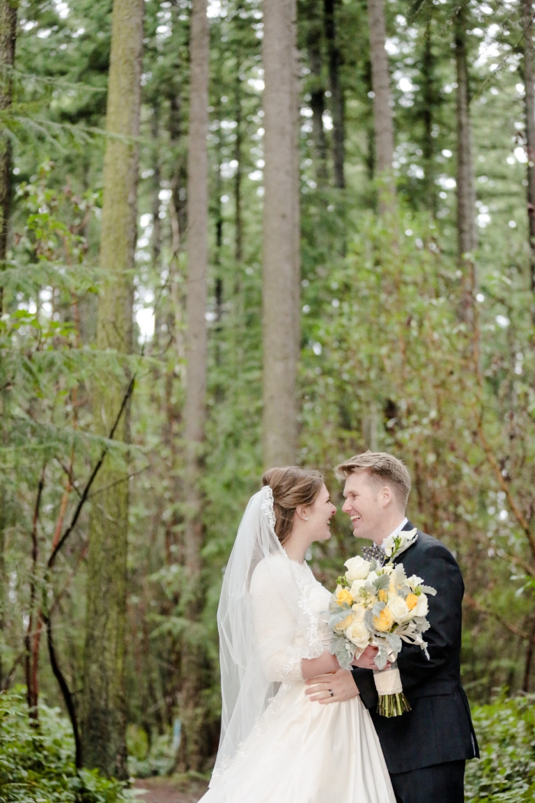 EK-Studios-Utah-Wedding-Photographers-Seattle-Temple-wedding-lds038-Blog(pp_w768_h1152)