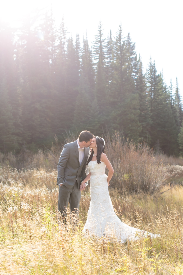 EK-Studios-Utah-Wedding-Photographers-Small-wedding-in-the-mountians-Utah004-Blog(pp_w768_h1152)