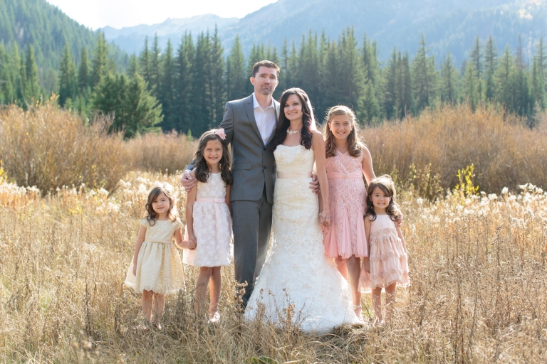 EK-Studios-Utah-Wedding-Photographers-Small-wedding-in-the-mountians-Utah013-Blog(pp_w768_h512)