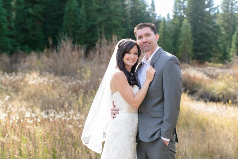 EK-Studios-Utah-Wedding-Photographers-Small-wedding-in-the-mountians-Utah016-Blog(pp_w768_h512)
