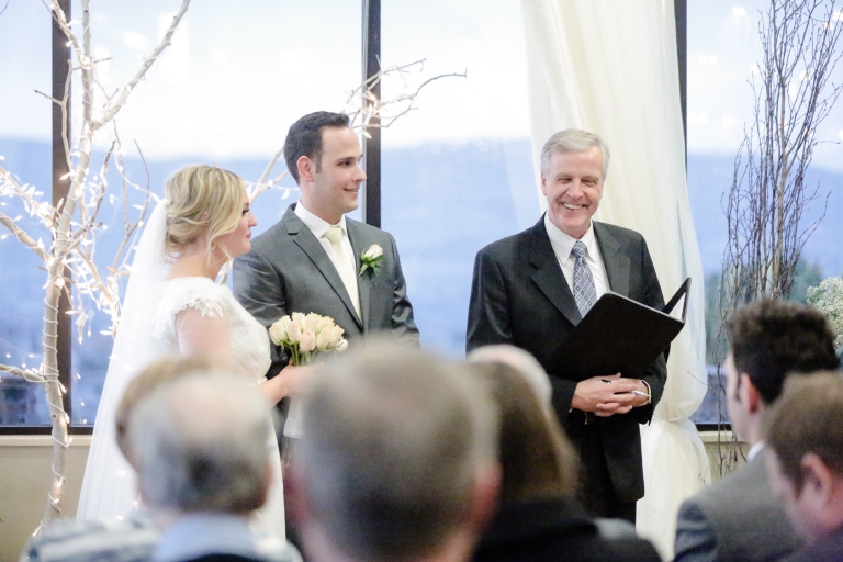 EK-Studios-Utah-Wedding-Photographers-Wedding-Cedar-hills-golf-course-vista-room-reception015-Blog(pp_w768_h512)