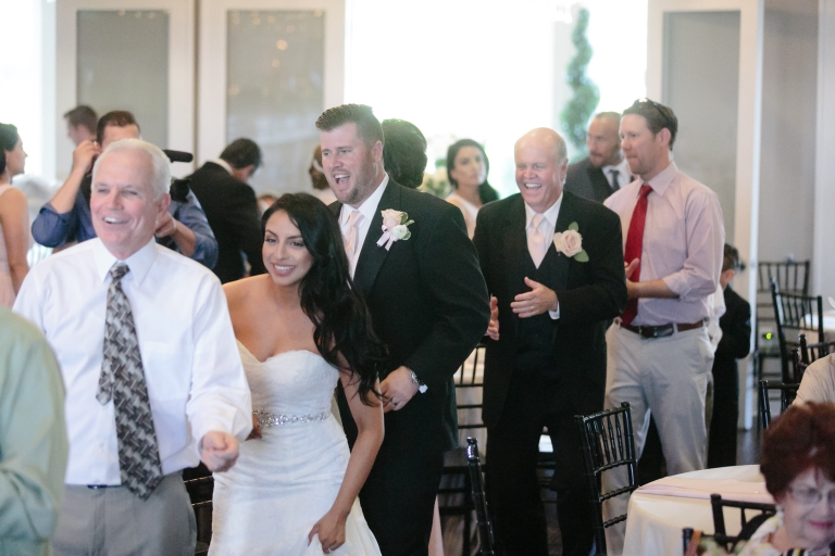 EK-Studios-Utah-Wedding-Photographers-Sleepyridge-golf-course-wedding-reception037-Blog(pp_w768_h512)