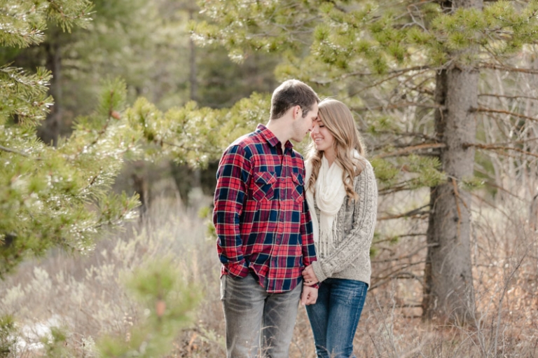 EK-Studios-Utah-Wedding-Photographers-Engagements-in-the-mountain-pines005-Blog(pp_w768_h511)