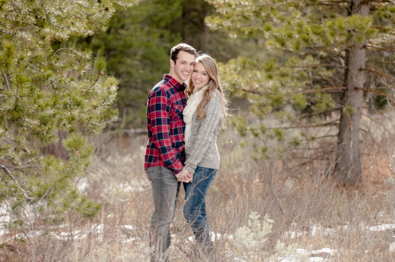 EK-Studios-Utah-Wedding-Photographers-Engagements-in-the-mountain-pines006-Blog(pp_w768_h511)
