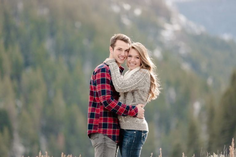 EK-Studios-Utah-Wedding-Photographers-Engagements-in-the-mountain-pines016-Blog(pp_w768_h511)
