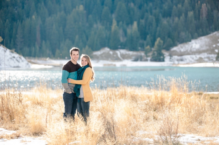EK-Studios-Utah-Wedding-Photographers-Engagements-in-the-mountain-pines033-Blog(pp_w768_h511)