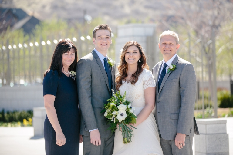 EK-Studios-Utah-Wedding-Photographers-Draper-temple-wedding009-Blog(pp_w768_h512)