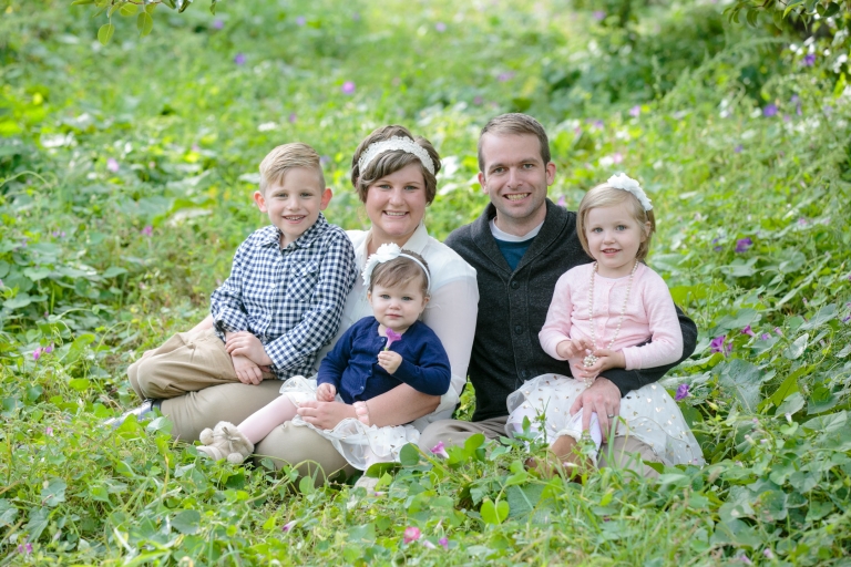 EK-Studios-Utah-Wedding-Photographers-cute-Family-photos-orchard009-Blog(pp_w768_h512)