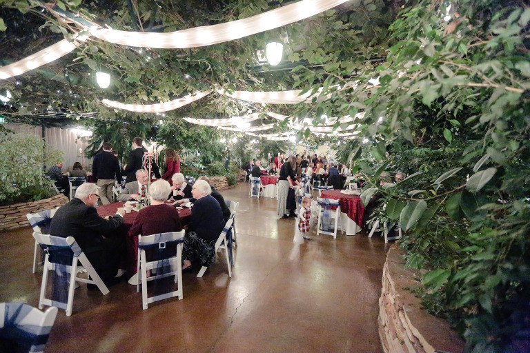 EK-Studios-Utah-Wedding-Photographers-Timpanogos-Temple-Wedding-winter055-Blog(pp_w768_h512)