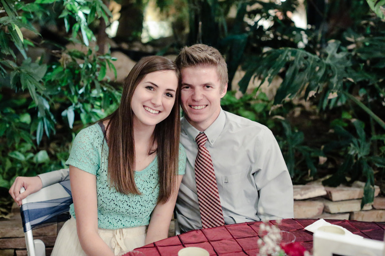 EK-Studios-Utah-Wedding-Photographers-Timpanogos-Temple-Wedding-winter057-Blog(pp_w768_h512)