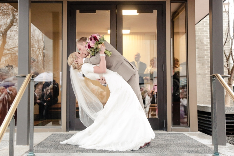 EK-Studios-Utah-Wedding-Photographers-SLC-temple-wedding-lion-house-reception008-Blog(pp_w768_h512)