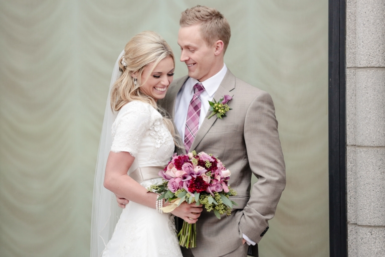EK-Studios-Utah-Wedding-Photographers-SLC-temple-wedding-lion-house-reception016-Blog(pp_w768_h512)
