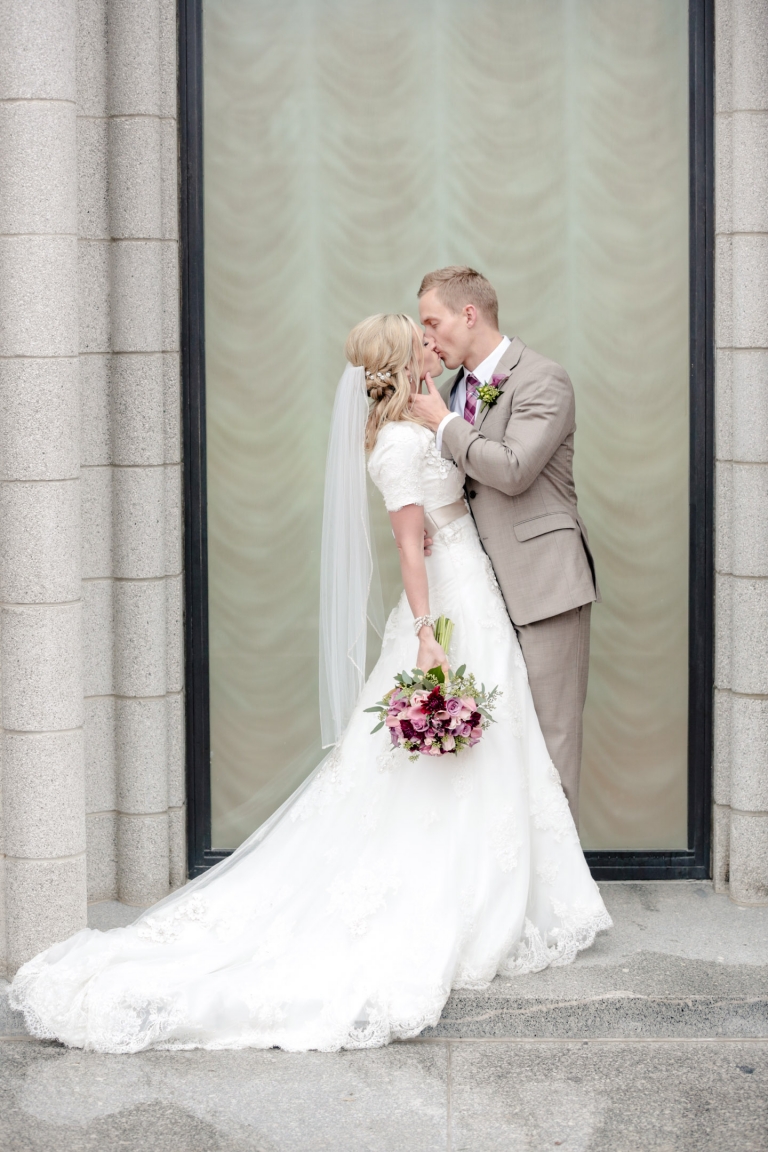 EK-Studios-Utah-Wedding-Photographers-SLC-temple-wedding-lion-house-reception018-Blog(pp_w768_h1152)