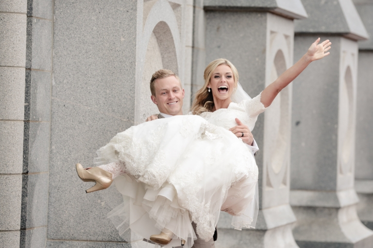 EK-Studios-Utah-Wedding-Photographers-SLC-temple-wedding-lion-house-reception023-Blog(pp_w768_h512)