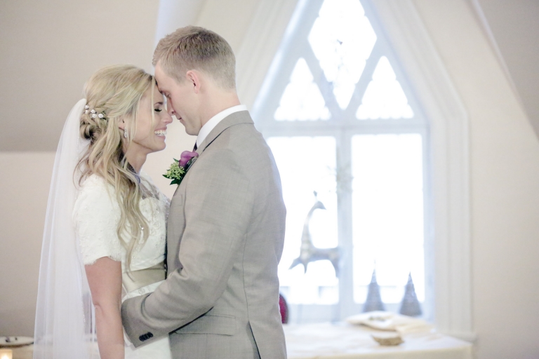 EK-Studios-Utah-Wedding-Photographers-SLC-temple-wedding-lion-house-reception054-Blog(pp_w768_h512)