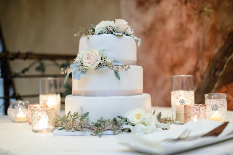 EK-Studios-Utah-Wedding-Photographers-Tuscany-Resturant-Wedding-SLC019-Blog(pp_w768_h512)