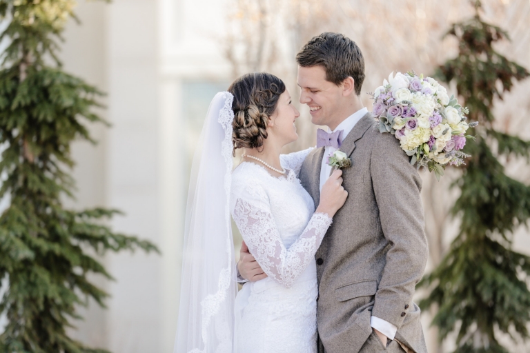 EK-Studios-Utah-Wedding-Photographers-Timpanogos-Temple-wedding-recpeion-historic-southworth-hall014-Blog(pp_w768_h512)