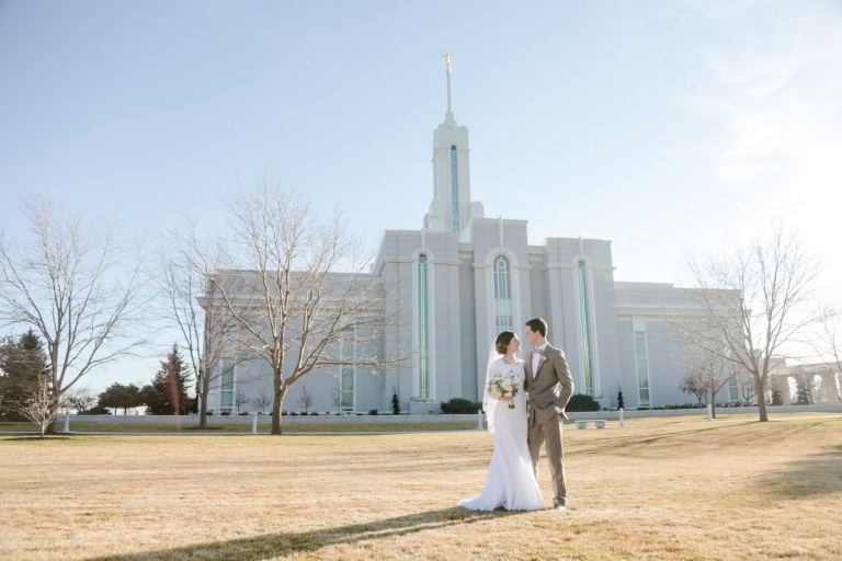 EK-Studios-Utah-Wedding-Photographers-Timpanogos-Temple-wedding-recpeion-historic-southworth-hall018-Blog(pp_w768_h512)