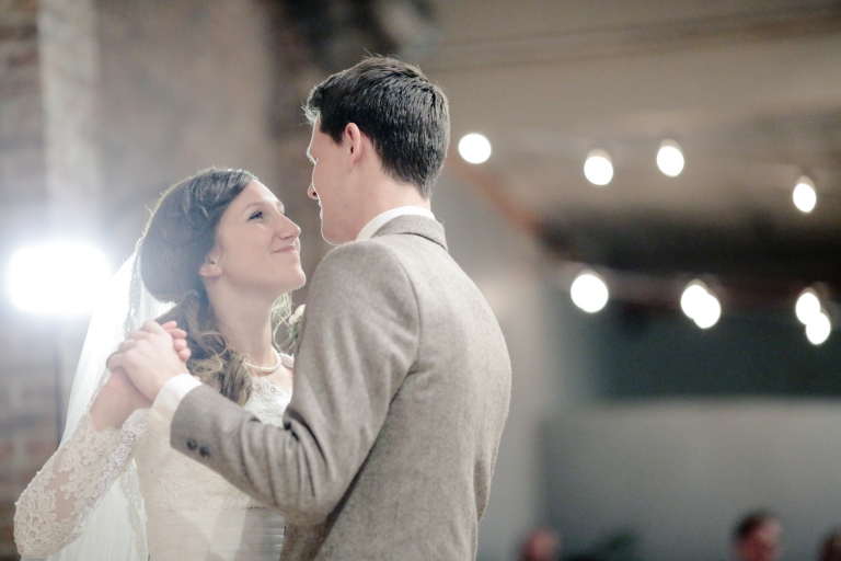 EK-Studios-Utah-Wedding-Photographers-Timpanogos-Temple-wedding-recpeion-historic-southworth-hall055-Blog(pp_w768_h512)