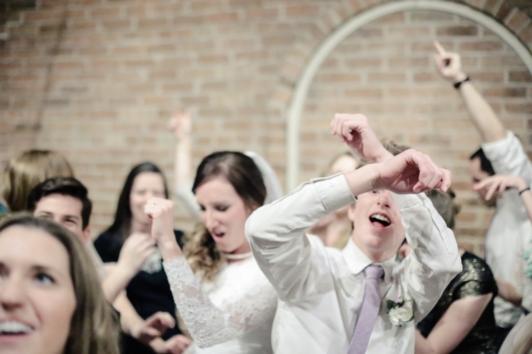 EK-Studios-Utah-Wedding-Photographers-Timpanogos-Temple-wedding-recpeion-historic-southworth-hall059-Blog(pp_w768_h512)