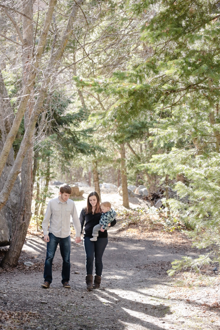 EK-Studios-Utah-Wedding-Photographers-Family-Photographer-Utah-mountains025-Blog(pp_w768_h1152)