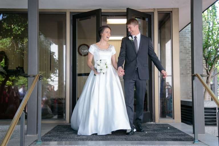 EK-Studios-Utah-Wedding-Photographers-SLC-Temple-wedding-photography-utah006-Blog(pp_w768_h512)