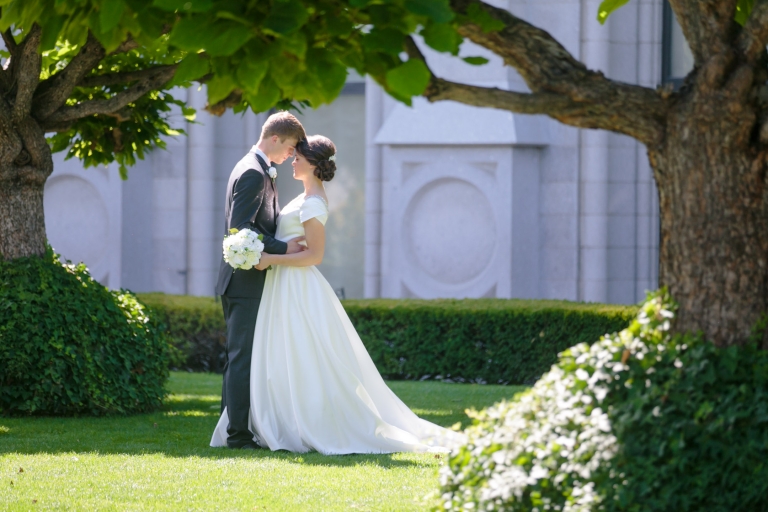 EK-Studios-Utah-Wedding-Photographers-SLC-Temple-wedding-photography-utah014-Blog(pp_w768_h512)