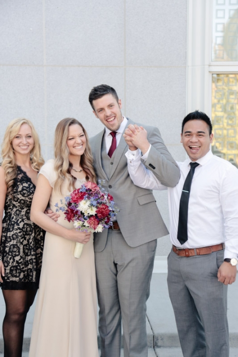 EK-Studios-Utah-Wedding-Photographers-Timpanogos-Temple-Wedding-in-reception-in-parade-of-homes011-Blog(pp_w480_h720)