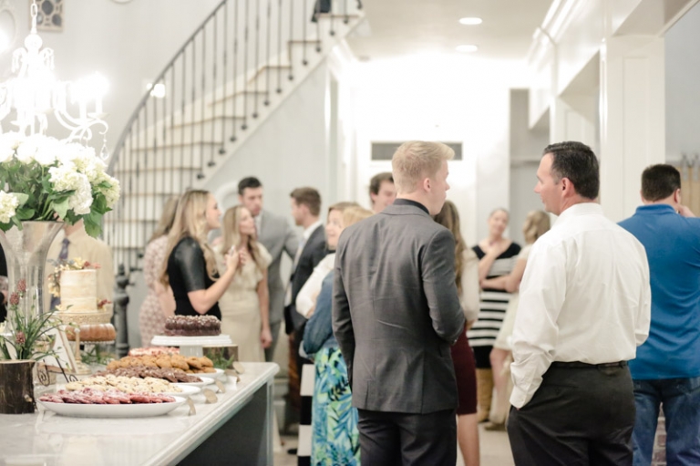 EK-Studios-Utah-Wedding-Photographers-Timpanogos-Temple-Wedding-in-reception-in-parade-of-homes046-Blog(pp_w768_h511)