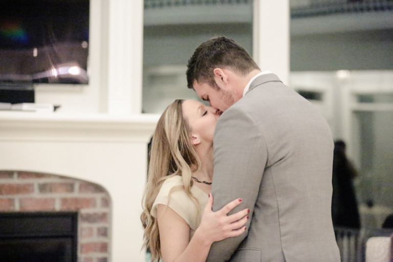 EK-Studios-Utah-Wedding-Photographers-Timpanogos-Temple-Wedding-in-reception-in-parade-of-homes050-Blog(pp_w768_h511)
