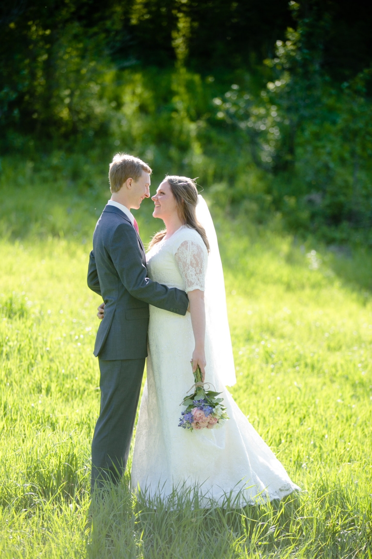 EK-Studios-Utah-Wedding-Photographers-Bridals-in-the-mountians-Utah012-Blog(pp_w768_h1152)