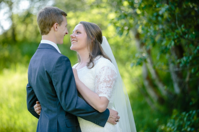EK-Studios-Utah-Wedding-Photographers-Bridals-in-the-mountians-Utah014-Blog(pp_w768_h512)