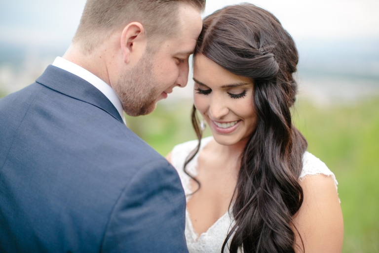 EK-Studios-Utah-Wedding-Photographers-Nature-Bridals-overlooking-the-city020-Blog(pp_w768_h512)