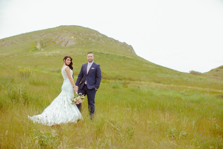 EK-Studios-Utah-Wedding-Photographers-Nature-Bridals-overlooking-the-city022-Blog(pp_w768_h512)