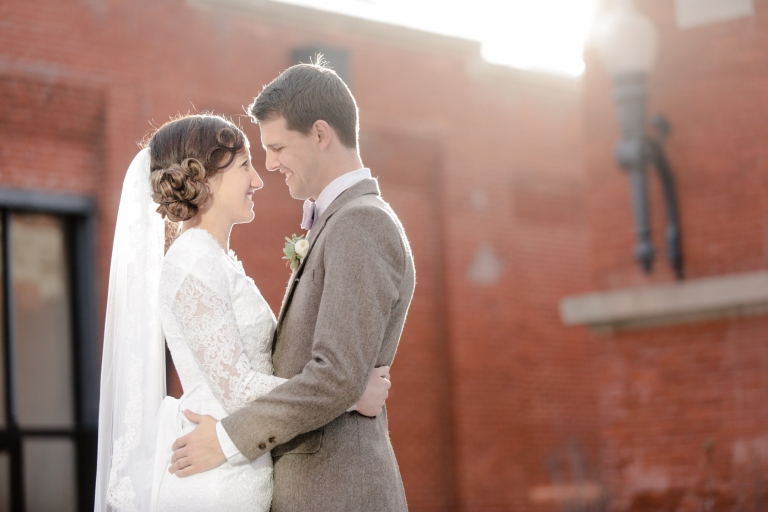 EK-Studios-Utah-Wedding-Photographers-Bridals-SLC027-Blog(pp_w768_h512)