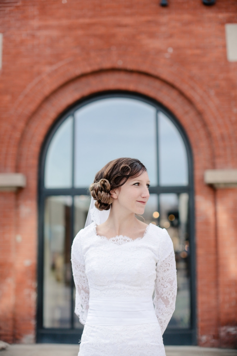 EK-Studios-Utah-Wedding-Photographers-Bridals-SLC031-Blog(pp_w768_h1152)