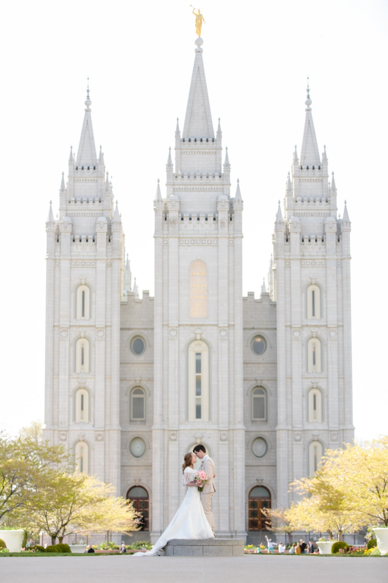 EK-Studios-Utah-Wedding-Photographers-SLC-temple-spring-blossoms-Sleepy-ridge-wedding-reception013-Blog(pp_w768_h1152)
