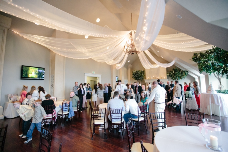 EK-Studios-Utah-Wedding-Photographers-SLC-temple-spring-blossoms-Sleepy-ridge-wedding-reception033-Blog(pp_w768_h512)
